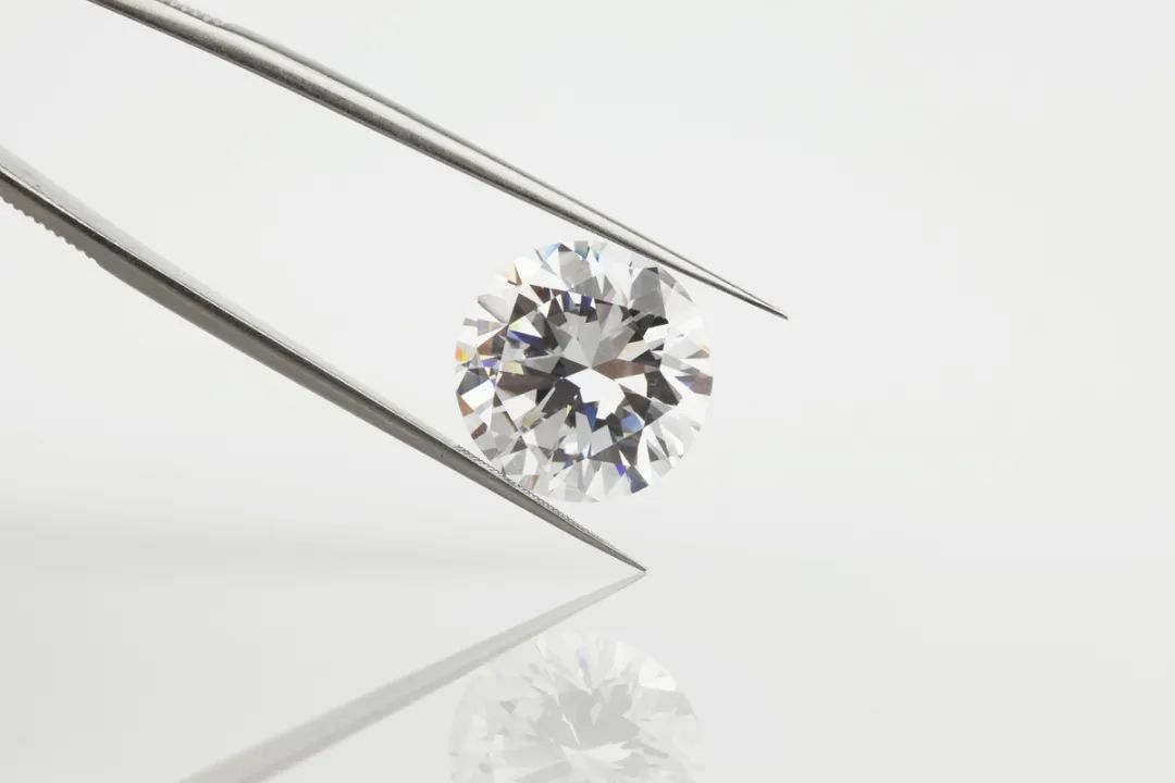 知名珠宝品牌破产！市值缩水97%，超680万粉丝“钻石大亨”被“限高”
